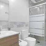 Adan Con Piscina Majestuosa