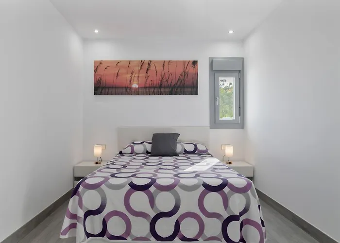 Adan Con Piscina Majestuosa