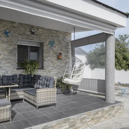 Casa rural Adán Con Piscina Majestuosa