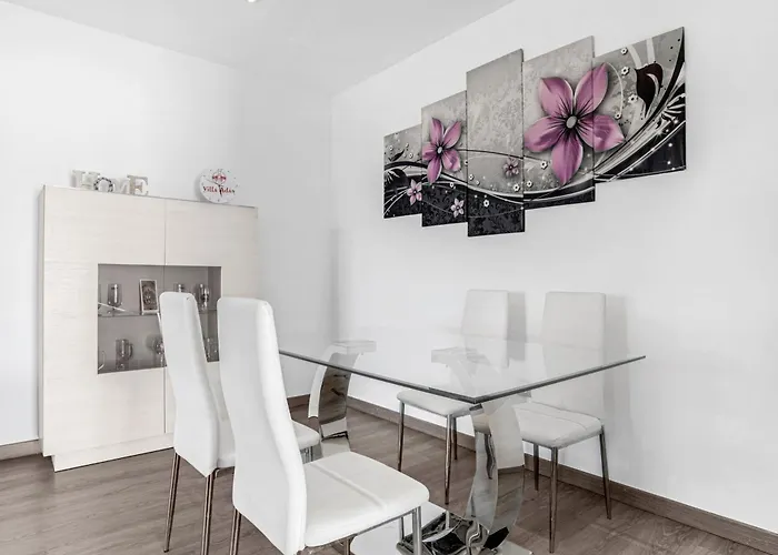 Adán Con Piscina Majestuosa *